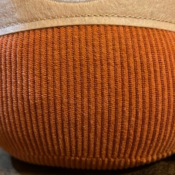 Cupcakes & Cashmere | Pumpkin Spice Pillow - Picture 6 of 8